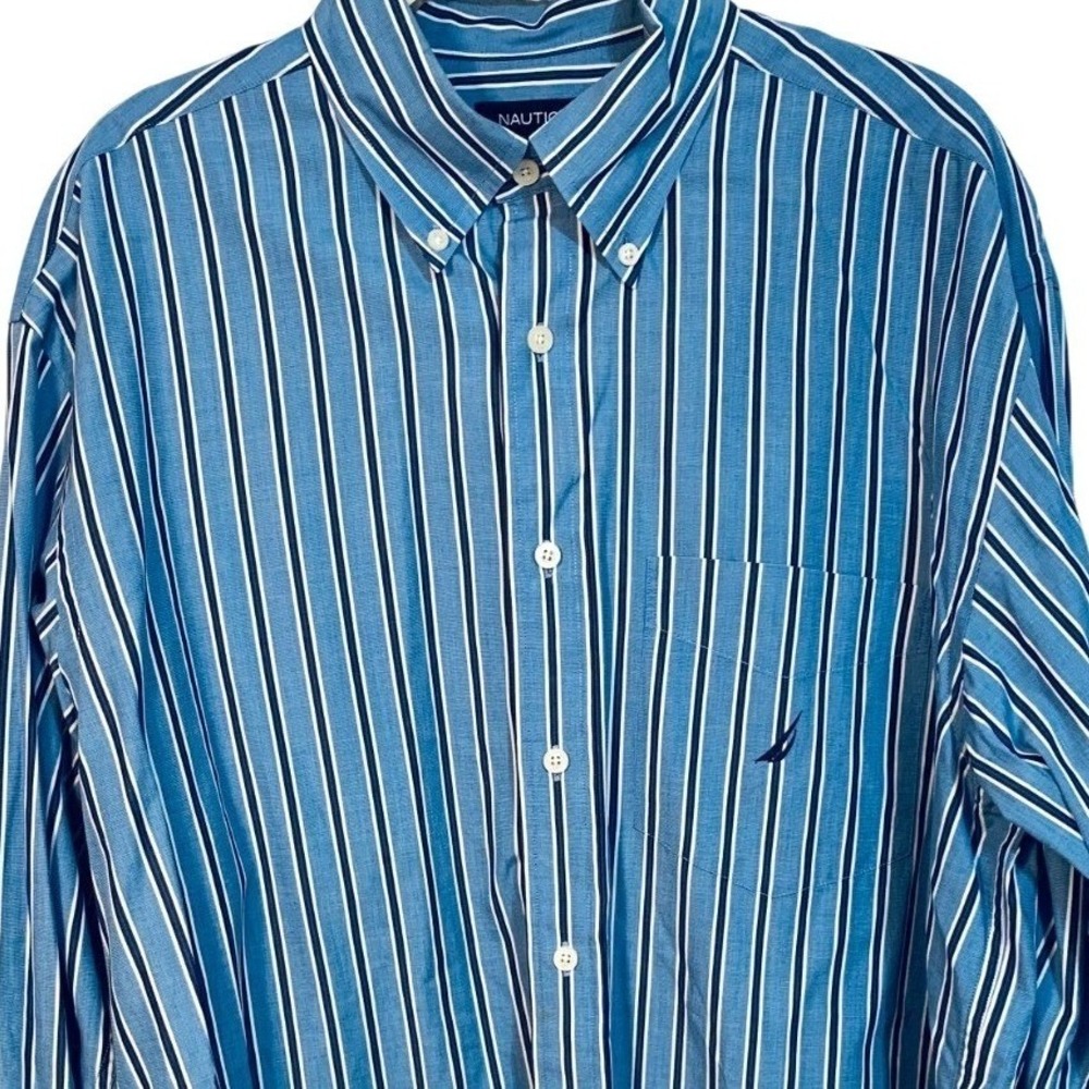 NAUTICA / Men's Blue Stripe 2-Ply Cotton Button Down Shirt / Size L